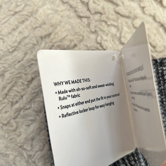 Lululemon Vinyasa Scarf, Coco Pique Black White, New condition w/ tags attached - Picture 10 of 16